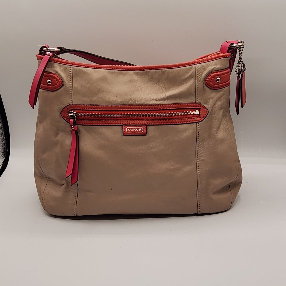 .Coach Daisy Leather Convertible Shoulder Bag